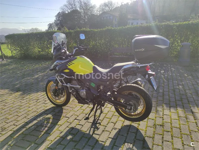Suzuki V-Strom 650 XT – Vista 6