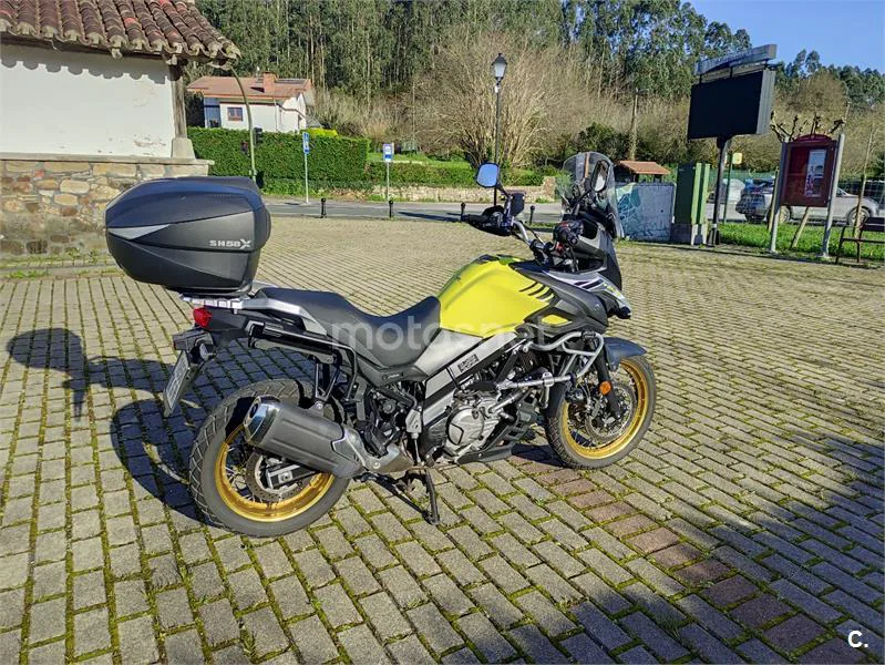 Suzuki V-Strom 650 XT – Vista 10