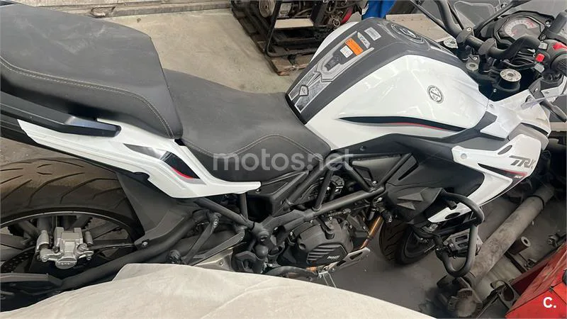 Benelli TRK 502 – Vista 2