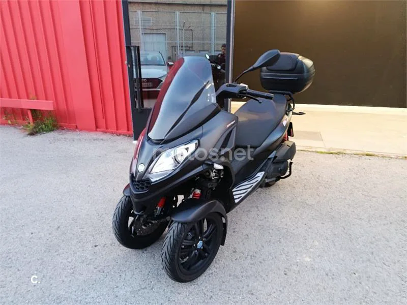 Piaggio MP3 – Vista 4