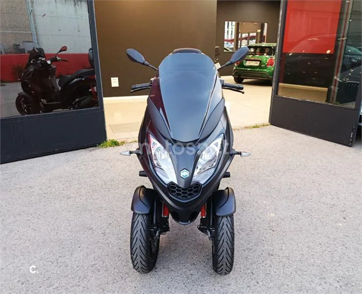Piaggio MP3 – Vista 5