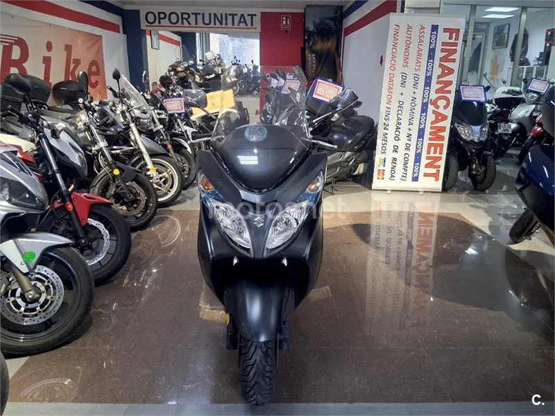 Suzuki Burgman 400 – Vista 4