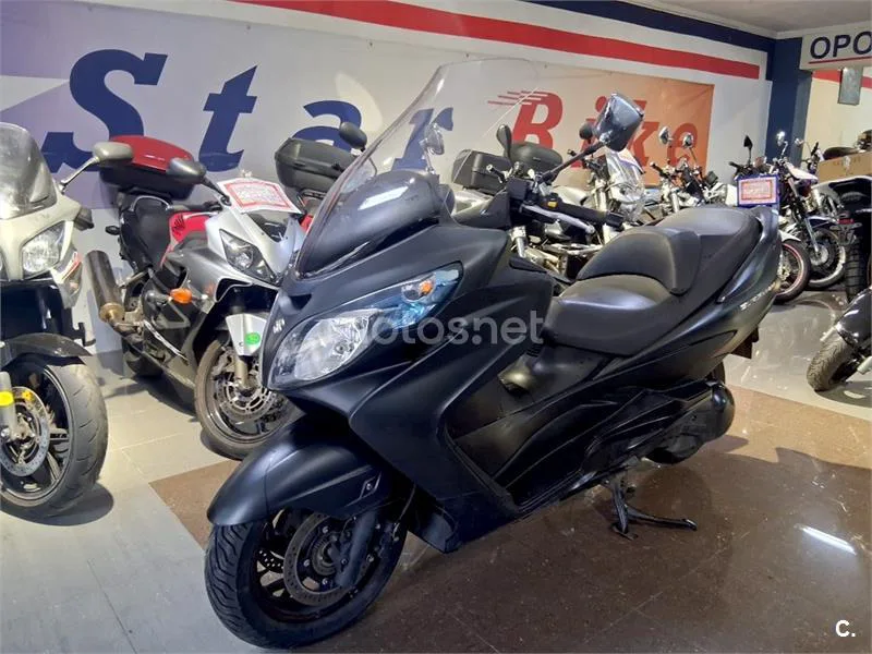 Suzuki Burgman 400 – Vista 6