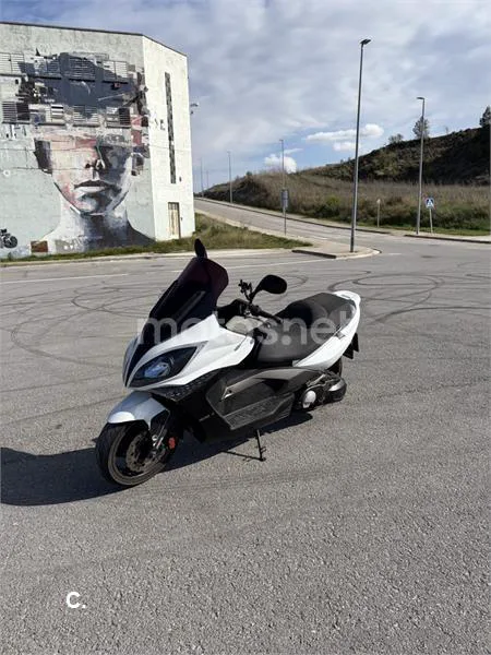 Kymco Xciting 400 – Vista 4