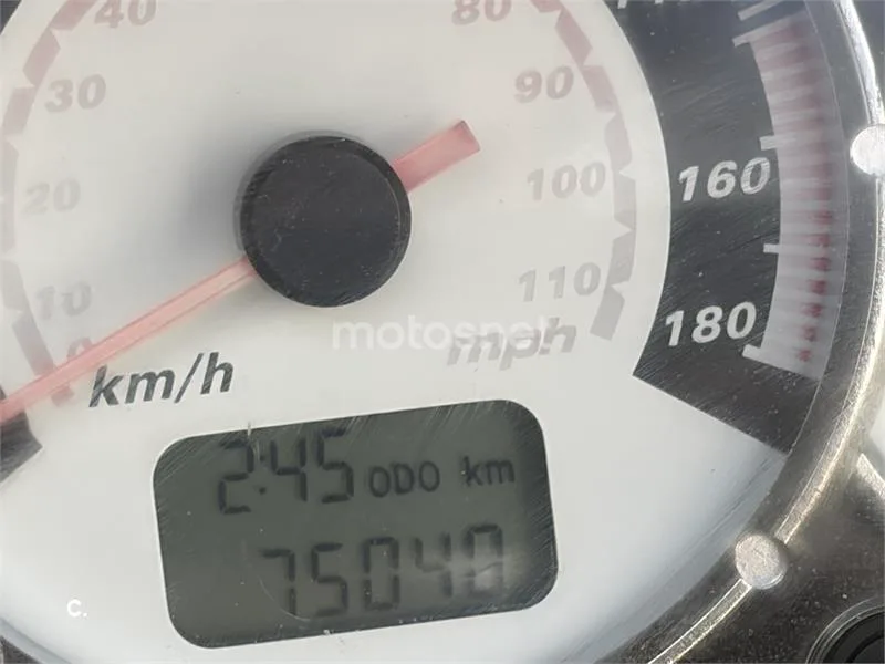 Kymco Xciting 400 – Vista 8