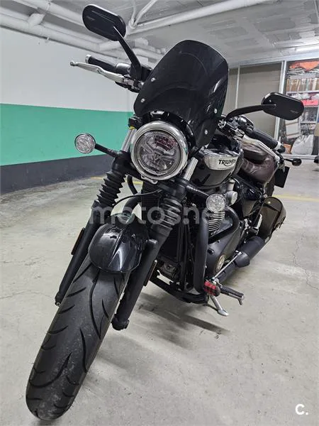 Triumph Bonneville Speedmaster – Vista 3