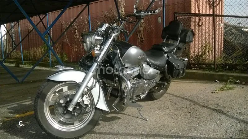 Hyosung GV 250 AQUILA – Vista 4