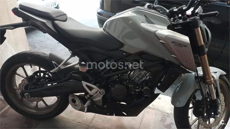 Honda CB 125 R – Vista 5
