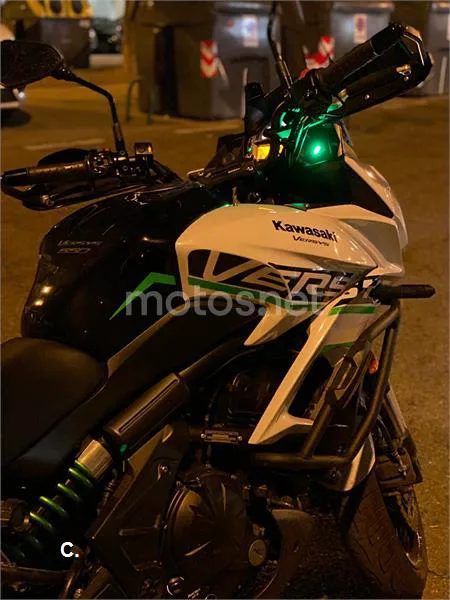 Kawasaki Versys – Vista 8