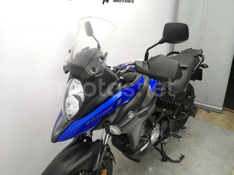 Suzuki V-Strom 650 XT – Vista 17