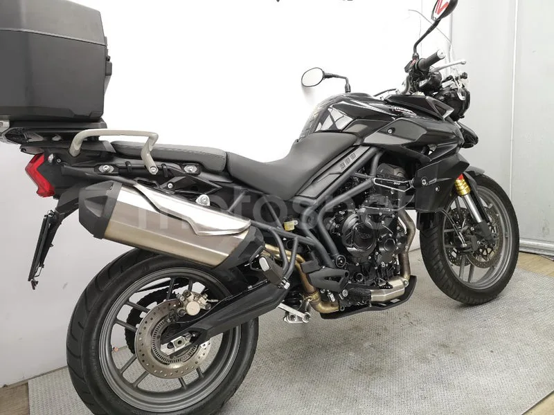 Triumph Tiger 800 – Vista 4