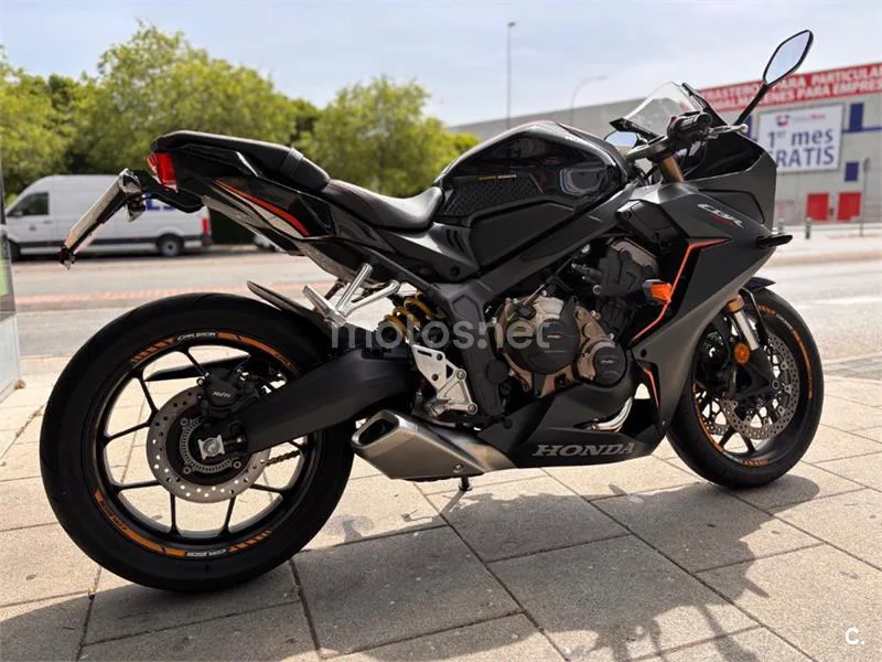 Honda CBR 650 R – Vista 11