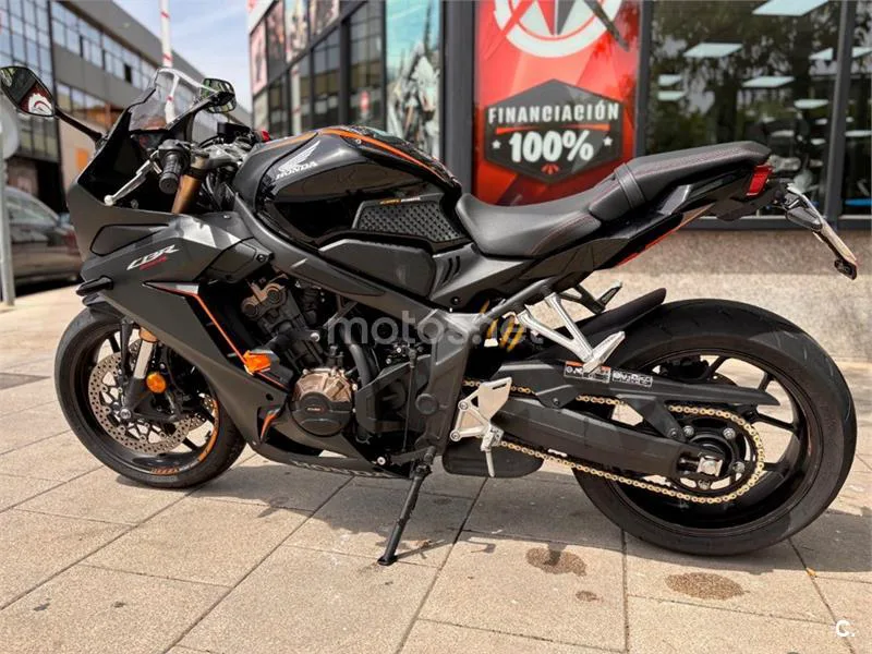 Honda CBR 650 R – Vista 12