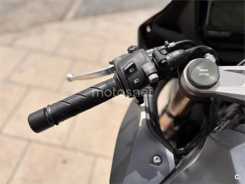 Honda CBR 650 R – Vista 17
