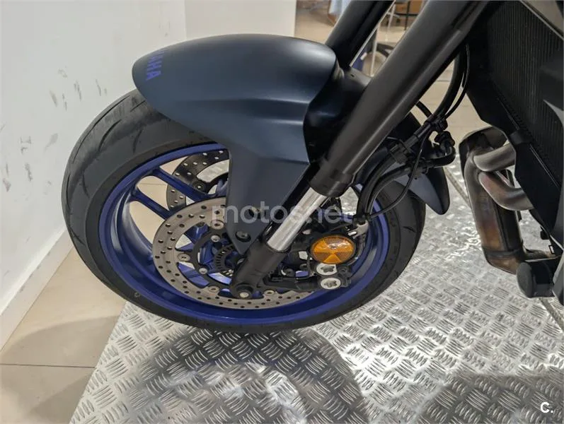 Yamaha MT-07 – Vista 22