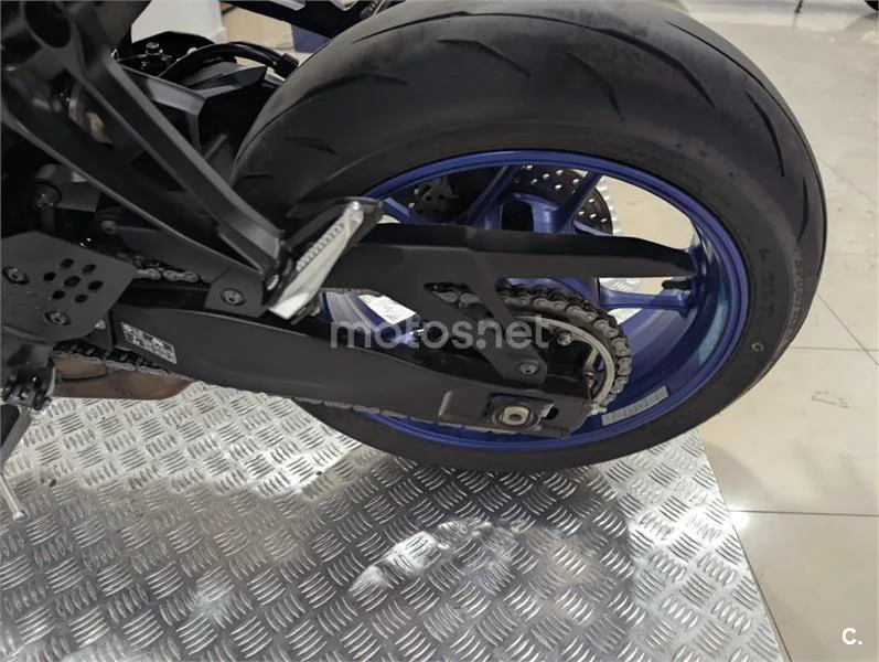 Yamaha MT-07 – Vista 25