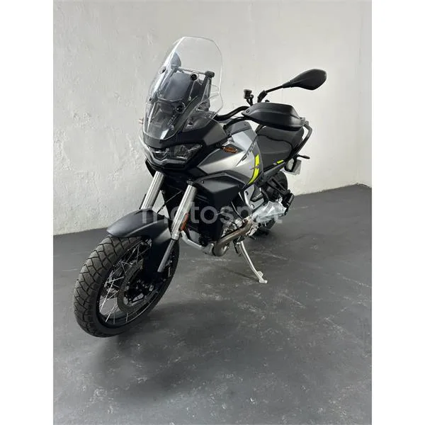 Moto Guzzi Stelvio – Vista 3