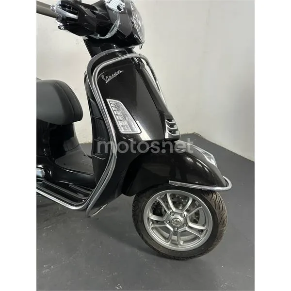 Vespa GTS 310 E5+ – Vista 8
