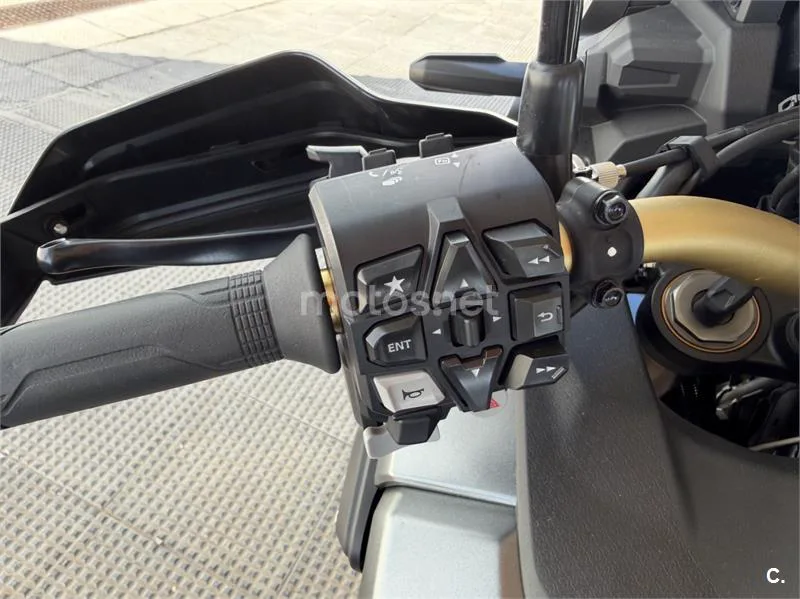 Honda CRF1100L Africa Twin – Vista 8