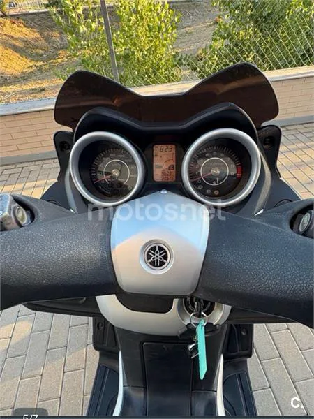 Yamaha XMAX 250 – Vista 5