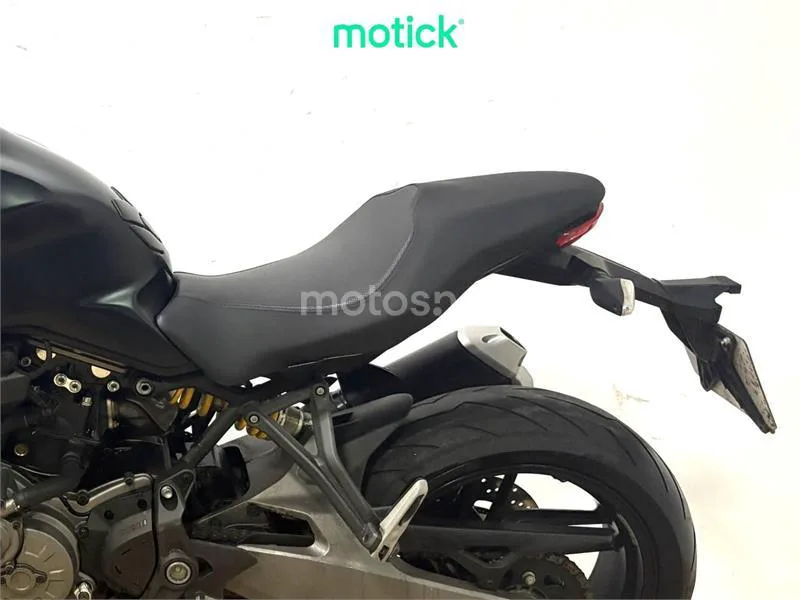 Ducati Monster 821 – Vista 7