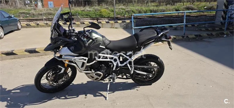 Triumph Tiger 900 – Vista 2