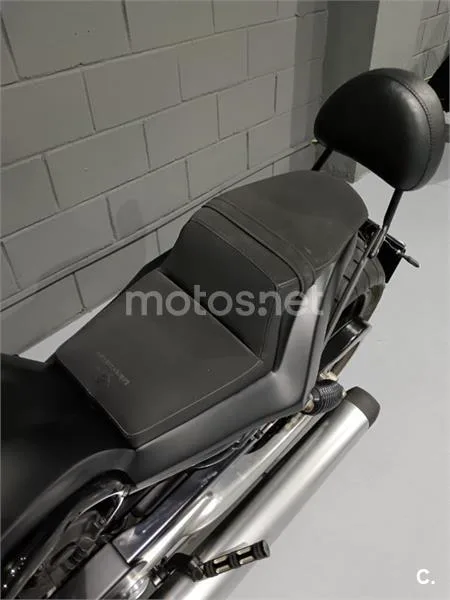 Harley-Davidson V-Rod – Vista 15