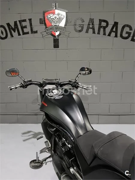 Harley-Davidson V-Rod – Vista 16