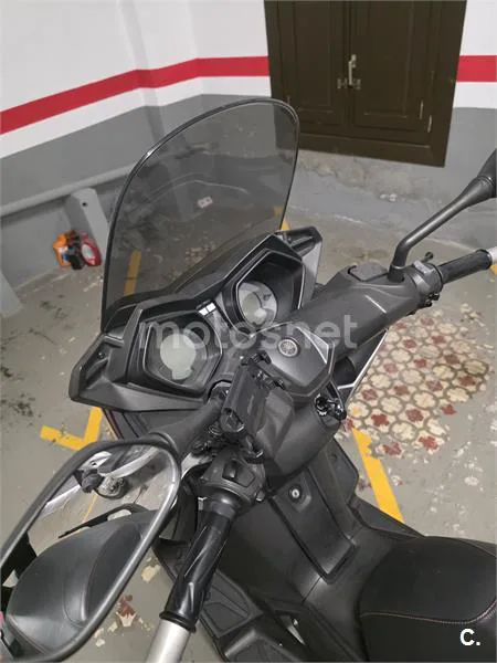 Yamaha XMAX 250 – Vista 3