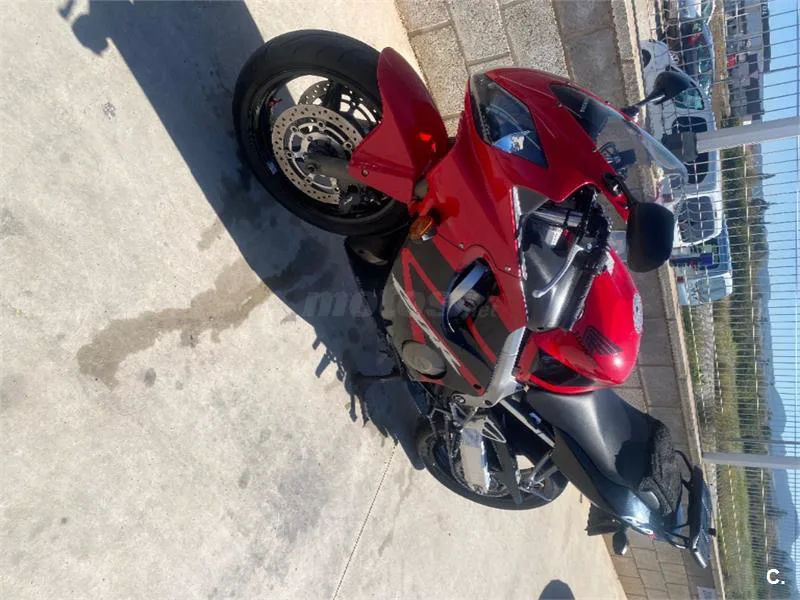Honda CBR 600F – Vista 3