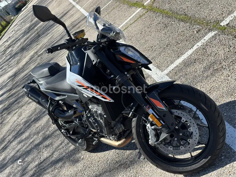 KTM 790 – Vista 7