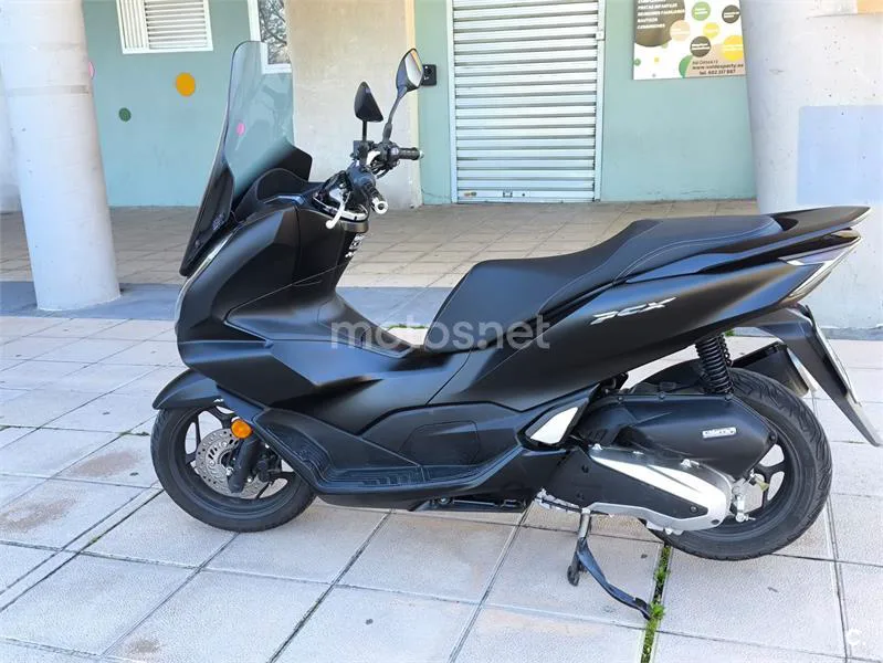 Honda PCX 125 – Vista 7