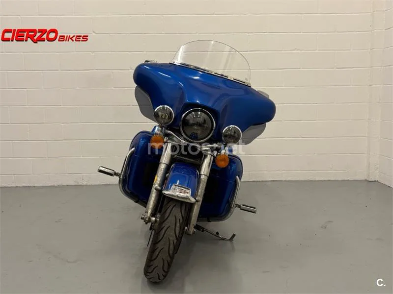 Harley-Davidson Electra Glide Standard – Vista 7