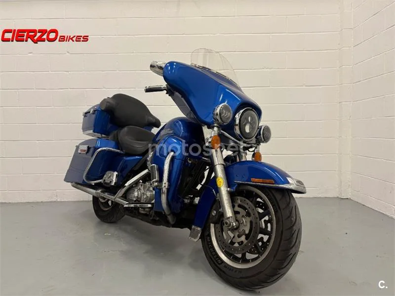 Harley-Davidson Electra Glide Standard – Vista 8