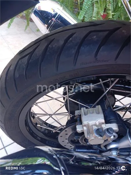 Royal Enfield Interceptor 650 – Vista 20