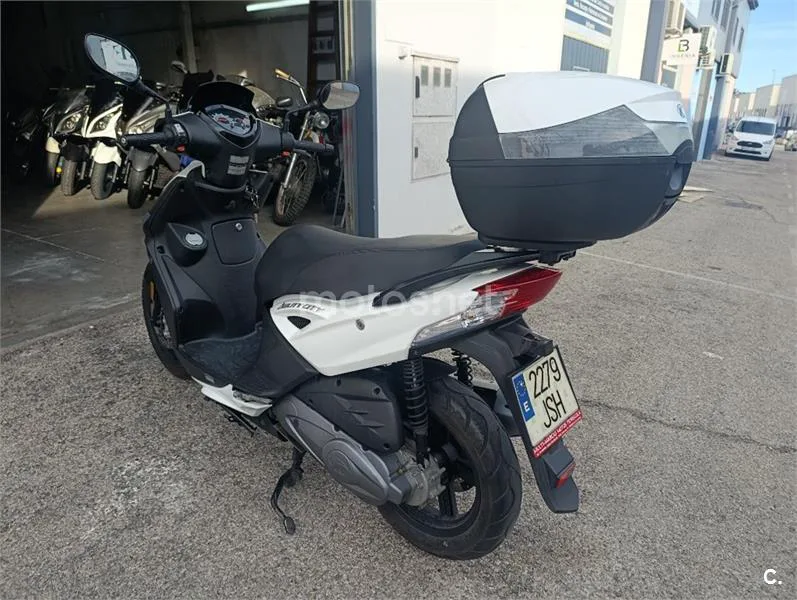 Kymco Agility City 125 – Vista 7