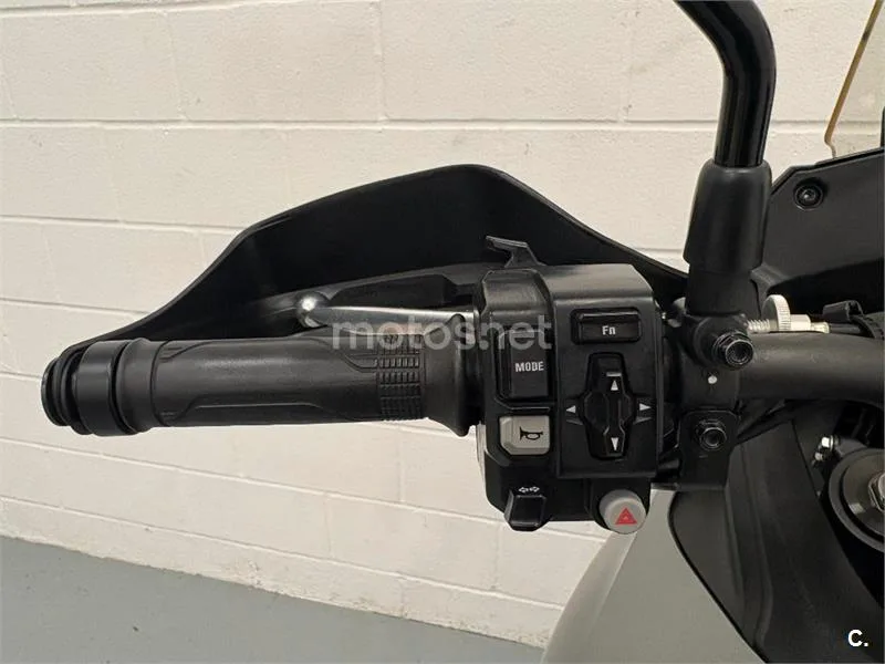 Honda XL 750 Transalp – Vista 19