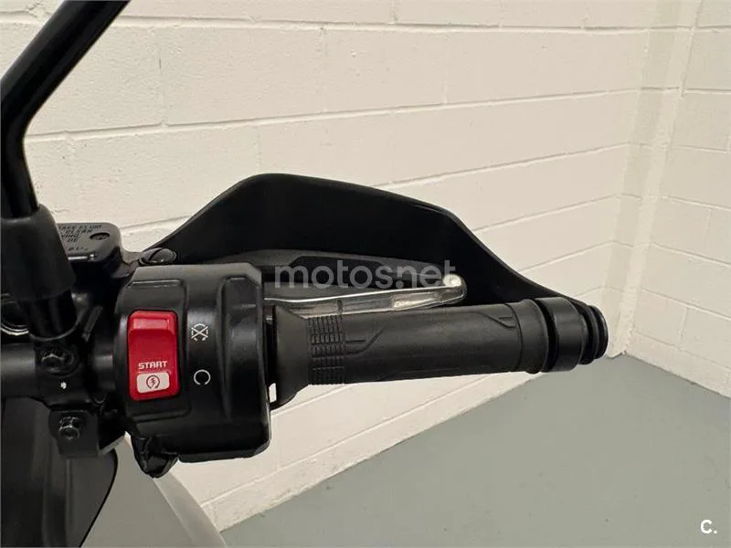 Honda XL 750 Transalp – Vista 20