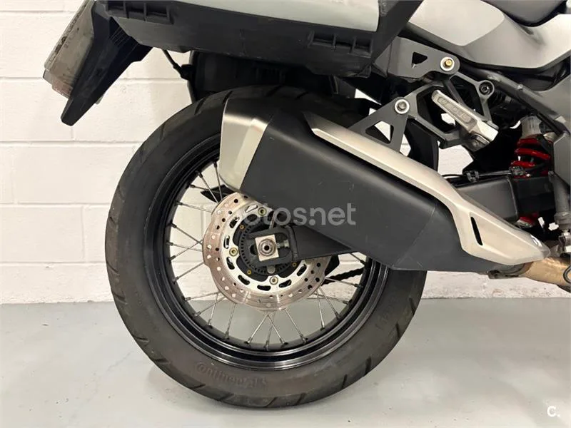 Honda XL 750 Transalp – Vista 9