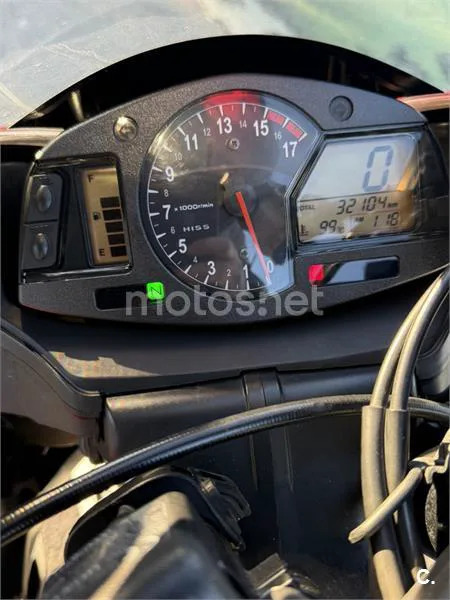 Honda CBR 600 RR – Vista 8