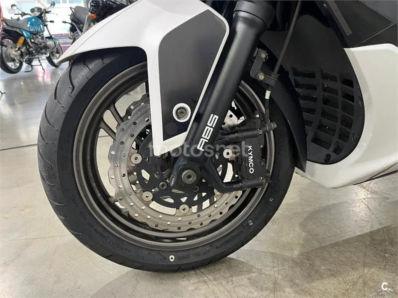 Kymco Xciting 400 – Vista 10