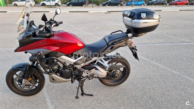 Honda VFR 800 F – Vista 5