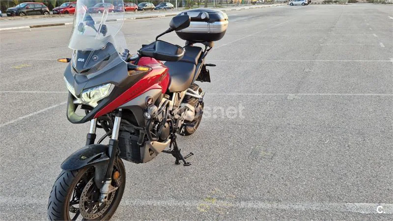 Honda VFR 800 F – Vista 8