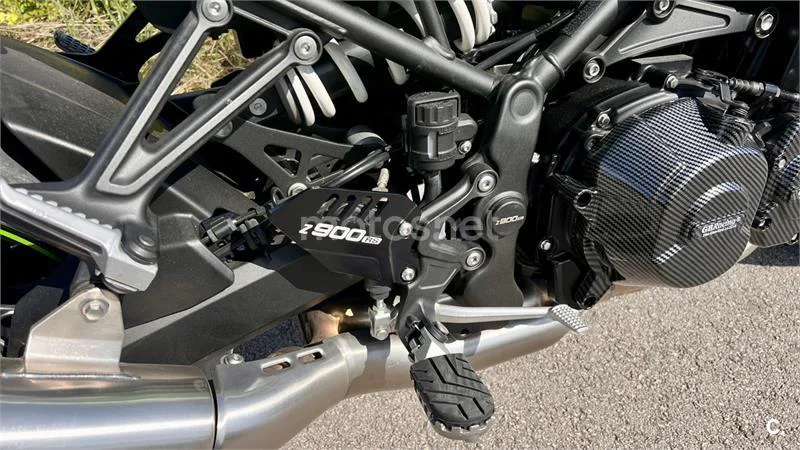 Kawasaki Z900RS – Vista 4