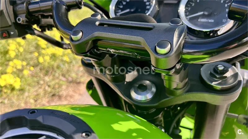 Kawasaki Z900RS – Vista 5