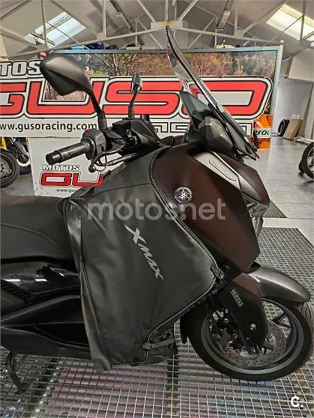 Yamaha XMAX 300 – Vista 11