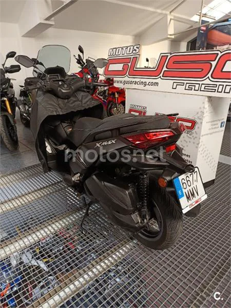 Yamaha XMAX 300 – Vista 7
