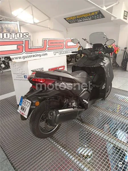Yamaha XMAX 300 – Vista 8