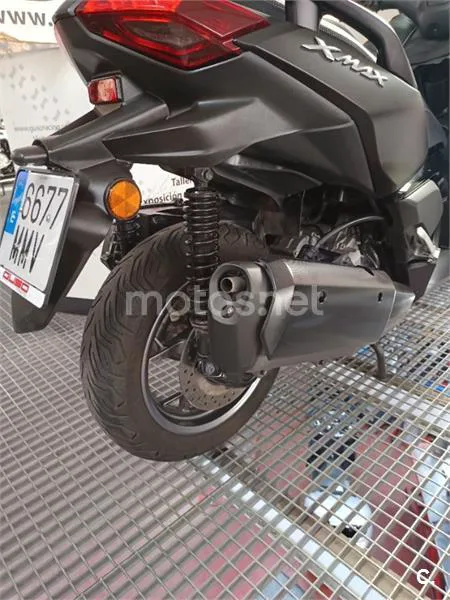 Yamaha XMAX 300 – Vista 9