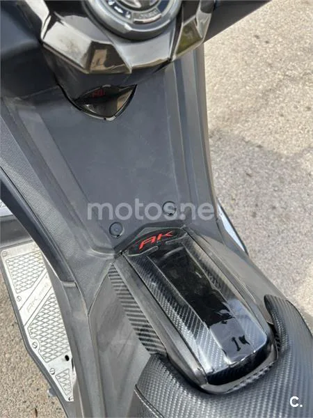 Kymco AK 550 – Vista 24